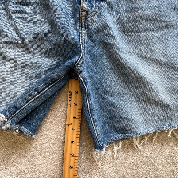 LOVERS AND FRIENDS NWT HIGH RISE 90s CUTOFF SHORTS SIZE 30 Y2K TRENDY - Picture 12 of 13